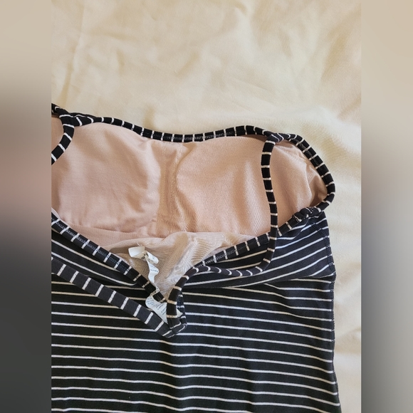 Lululemon Tank 8 - Picture 7 of 12